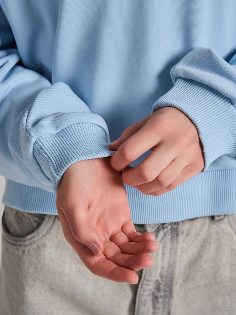 Свитшот без начеса с воротничном