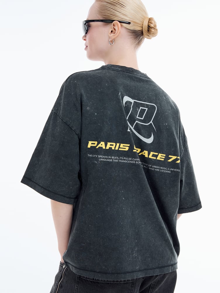 Футболка оверсайз с вареным эффектом и надписями