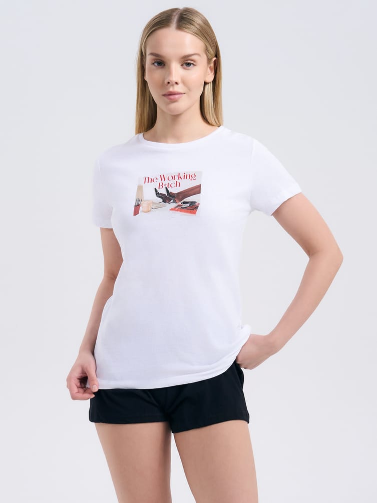 Пижама с принтом и шортами