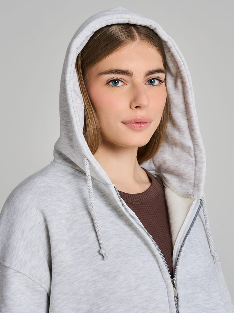 Толстовка утепленная с капюшоном и начесом