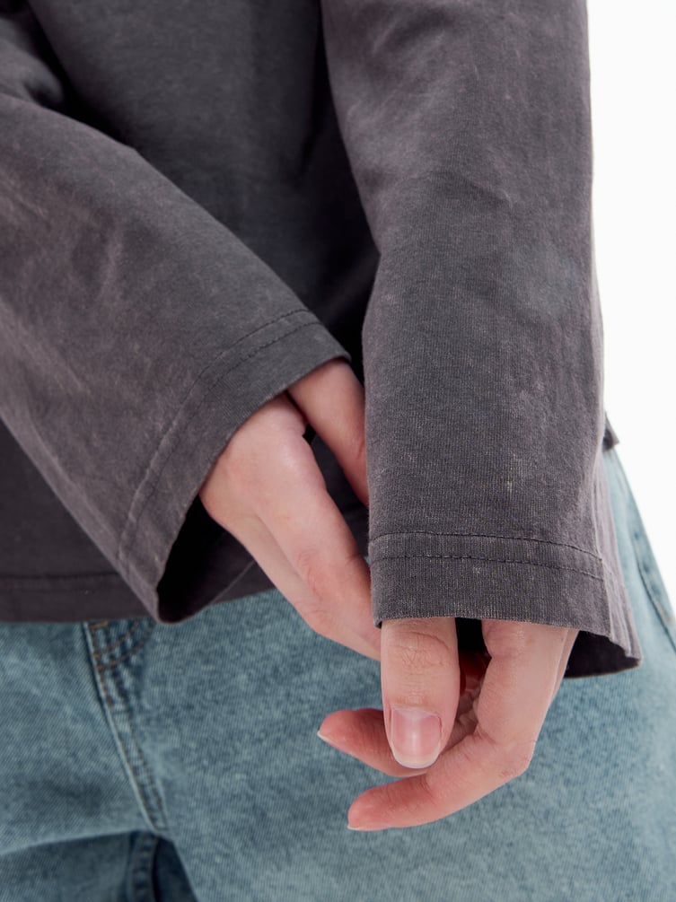 Лонгслив с вареным эффектом и надписью