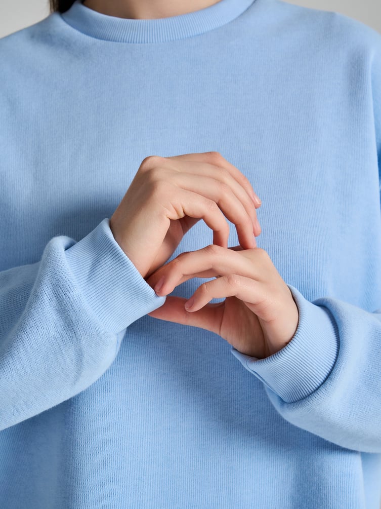 Трикотажный свитшот в рубчик